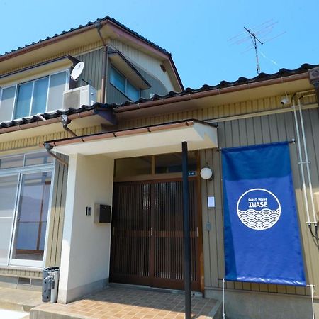 Guesthouse Iwase Тояма Экстерьер фото